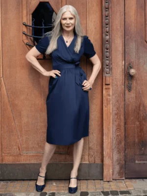 Sukienka Madame Edith Wieczorne Niebo – elegancka bawełniana sukienka w stylu lat 40